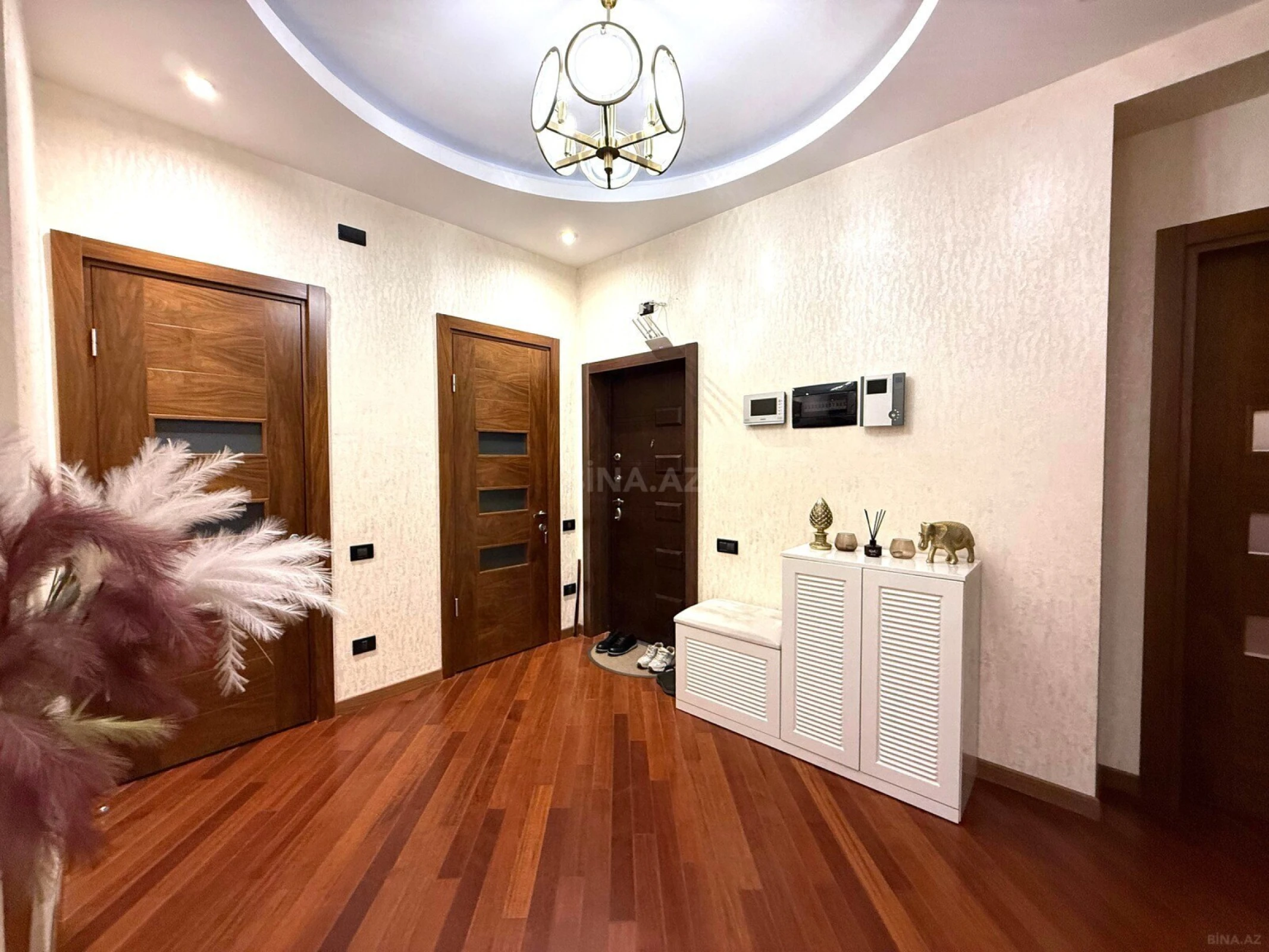 Satılır 3 otaqlı mənzil 100 m²