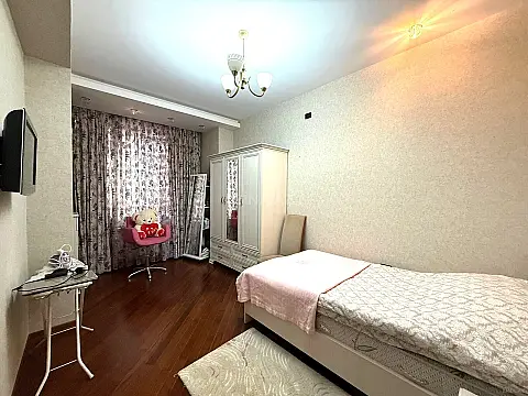 Satılır 3 otaqlı mənzil 100 m²