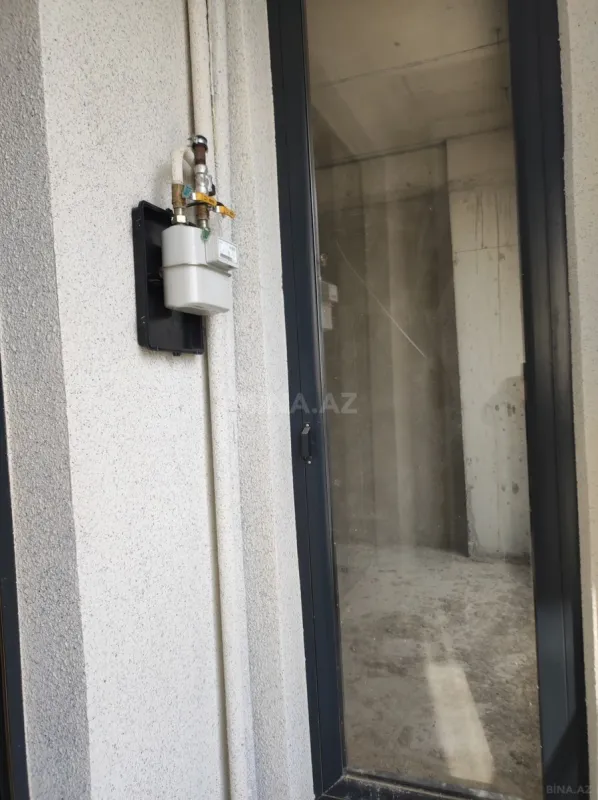 Satılır 4 otaqlı mənzil 187 m²