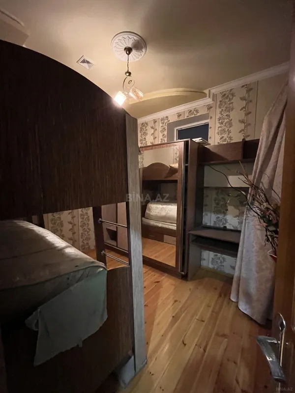 Satılır 5 otaqlı həyət evi 170 m²