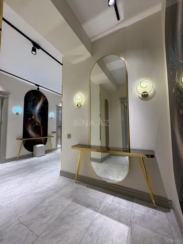 Kirayə verilir 3 otaqlı mənzil 120 m²