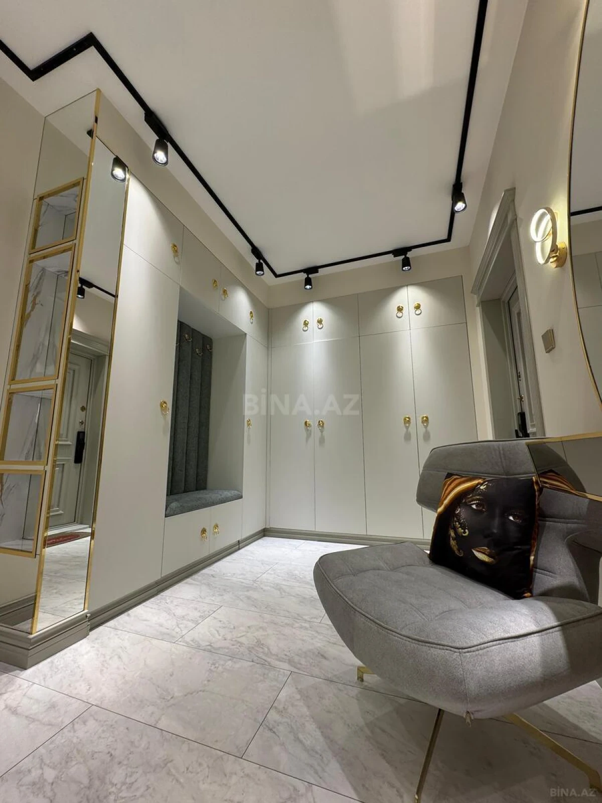 Kirayə verilir 3 otaqlı mənzil 120 m²
