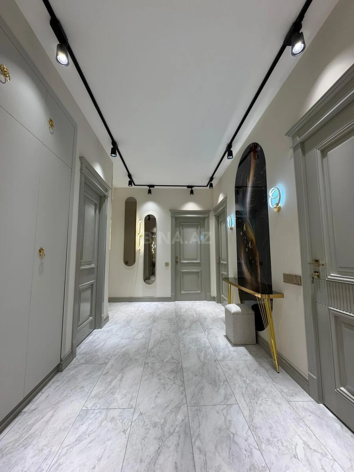 Kirayə verilir 3 otaqlı mənzil 120 m²