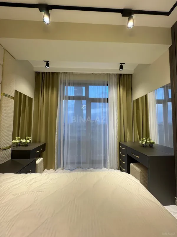 Kirayə verilir 3 otaqlı mənzil 120 m²