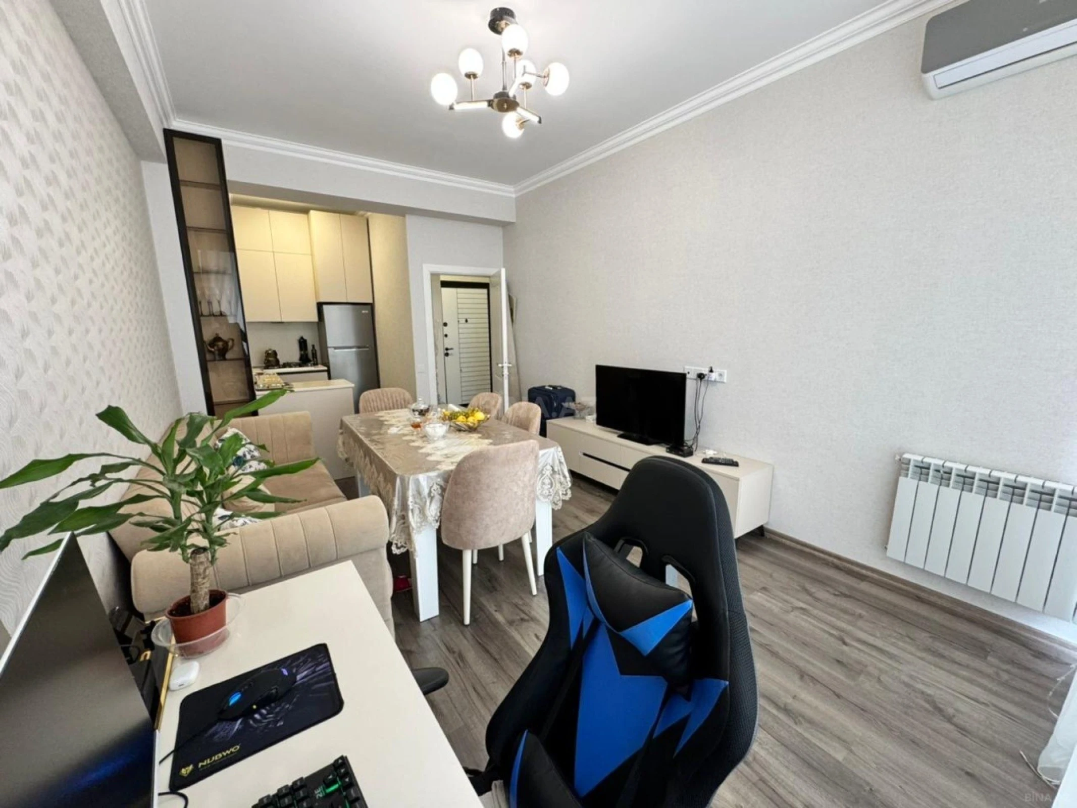 Kirayə verilir 2 otaqlı mənzil 50 m²