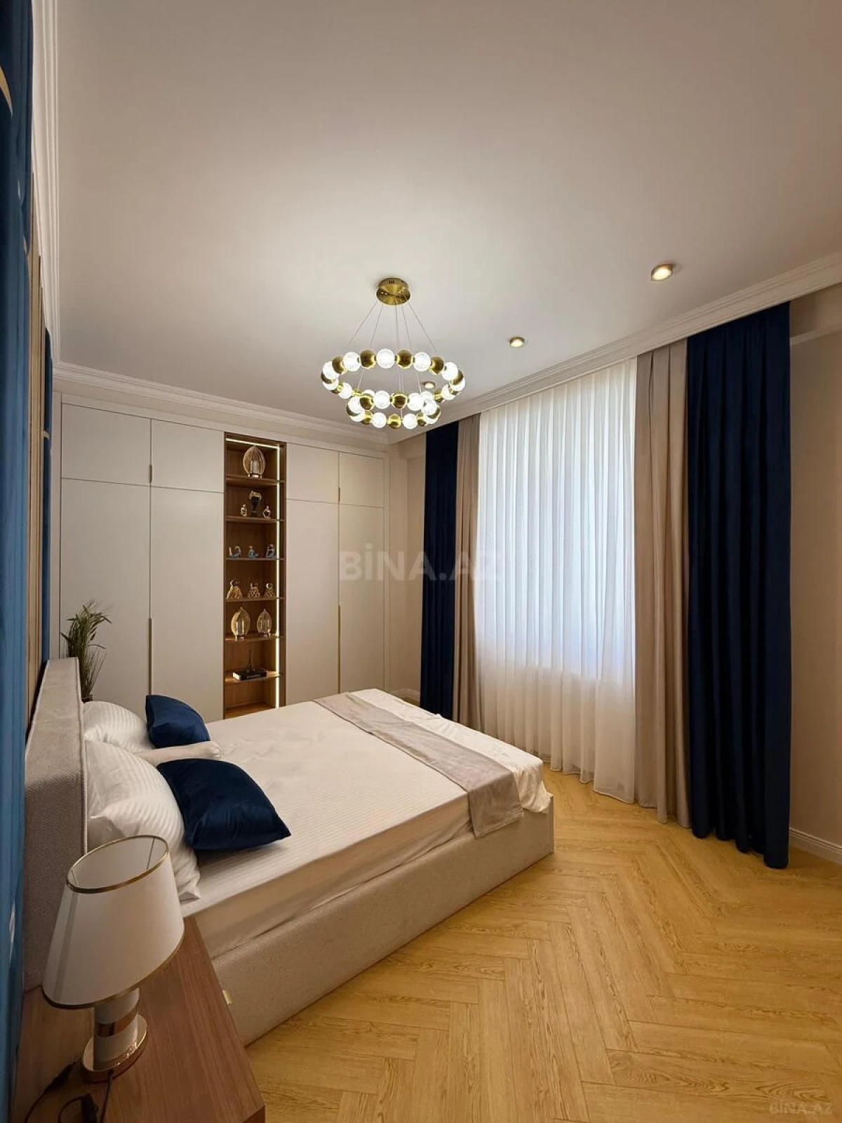 Kirayə verilir 3 otaqlı mənzil 120 m²