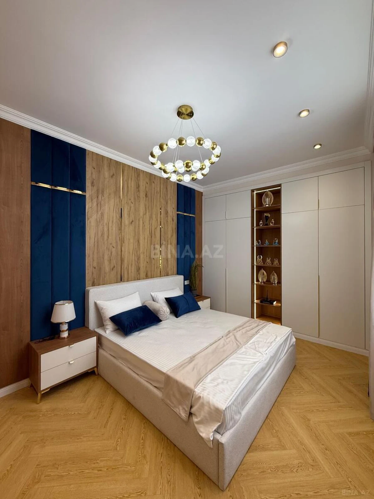 Kirayə verilir 3 otaqlı mənzil 120 m²