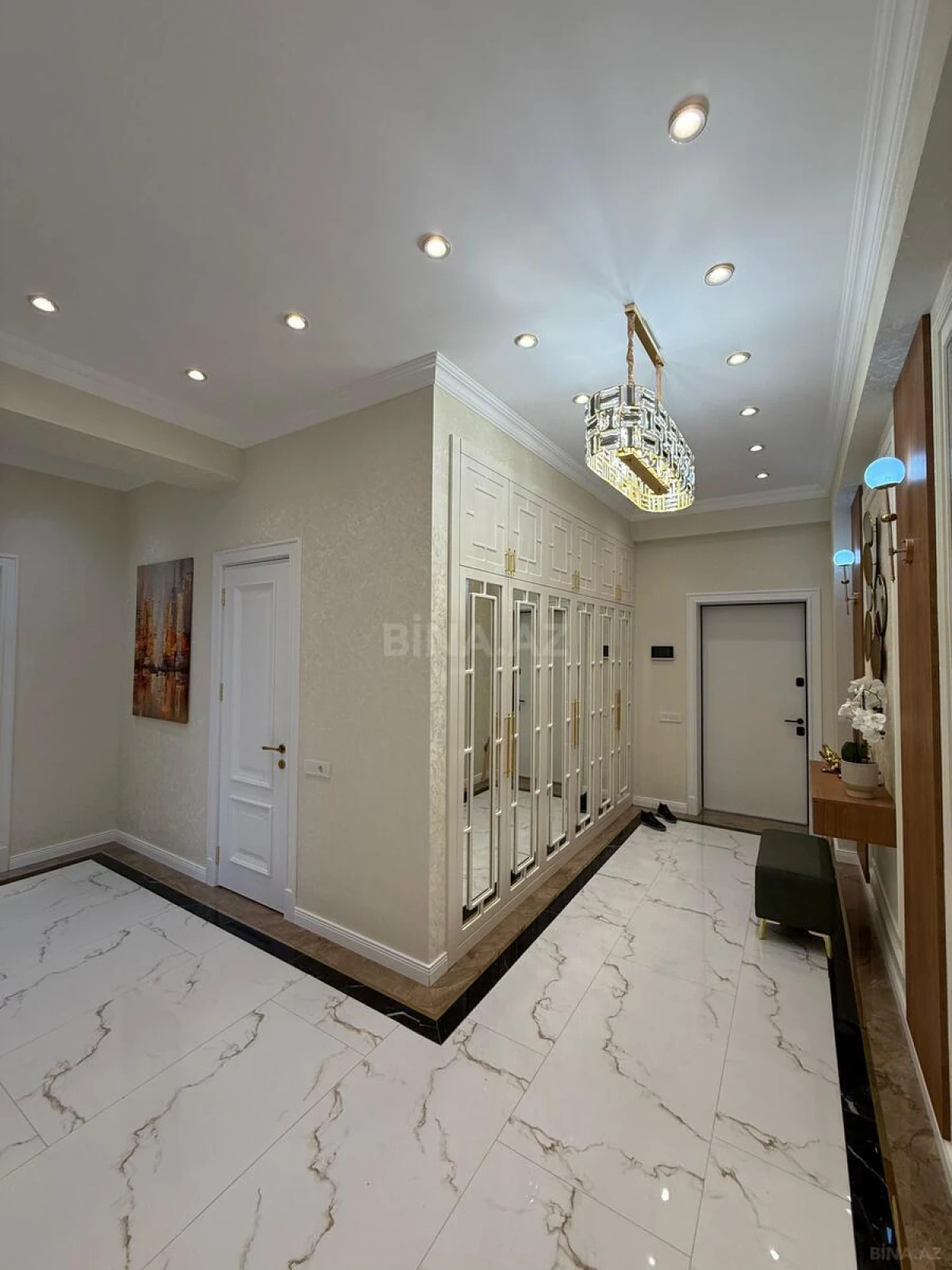 Kirayə verilir 3 otaqlı mənzil 120 m²