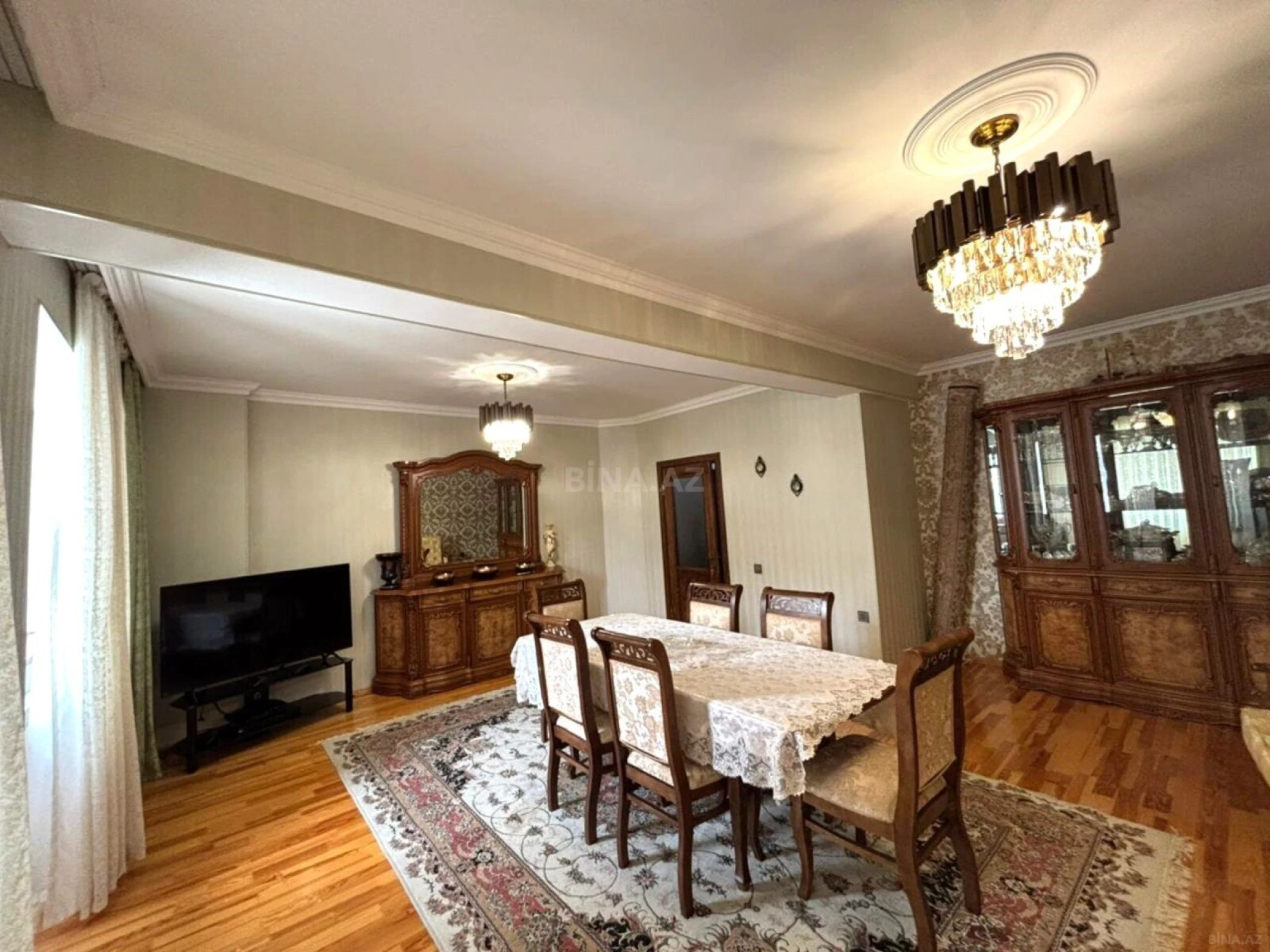 Satılır 4 otaqlı mənzil 110 m²