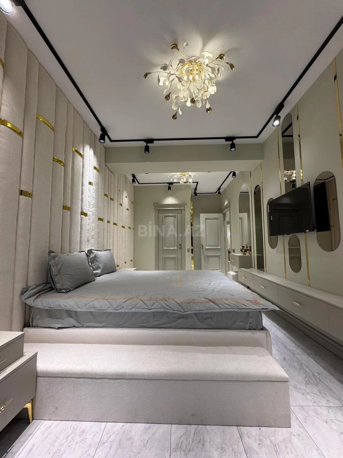 Kirayə verilir 3 otaqlı mənzil 120 m²