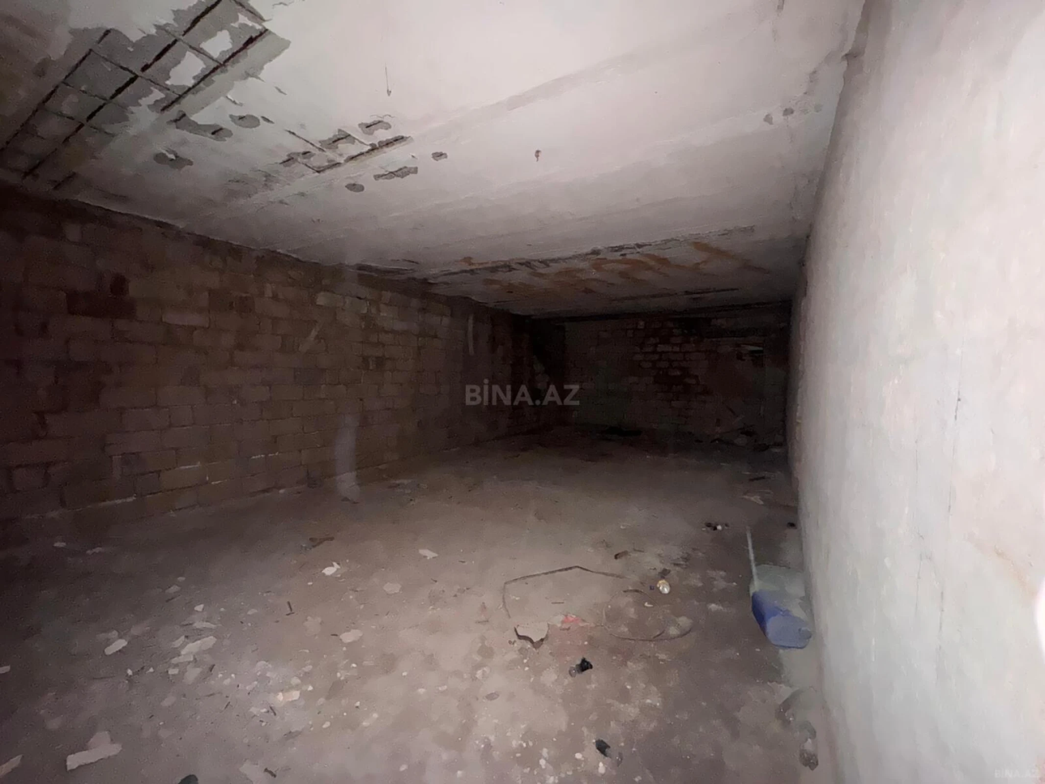 Satılır obyekt 220 m²