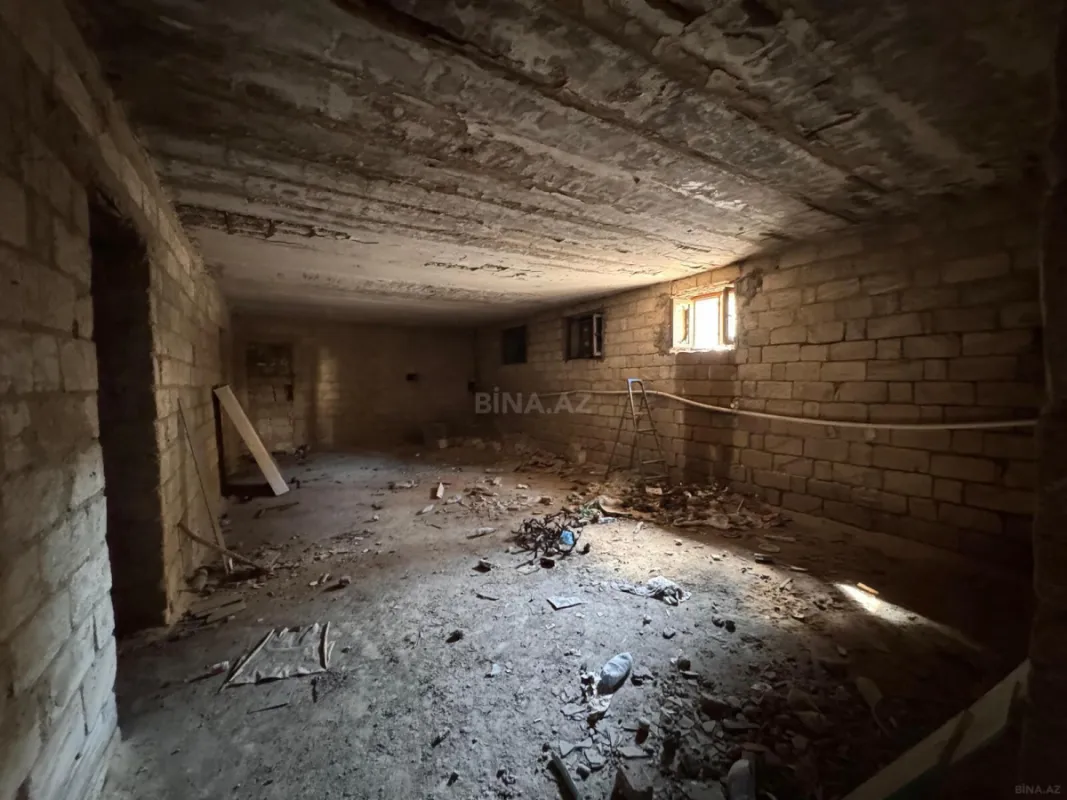 Satılır obyekt 220 m²