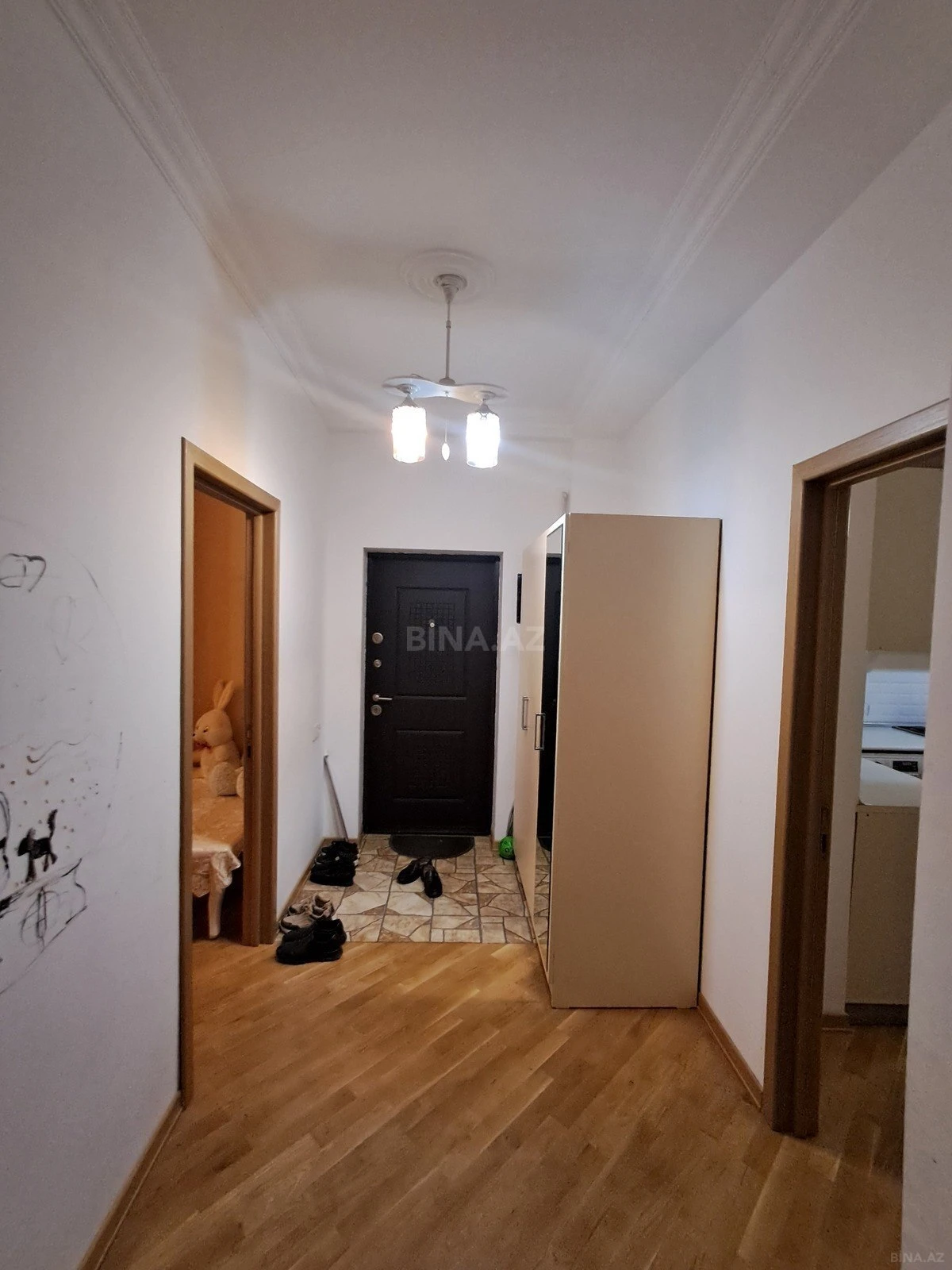 Satılır 3 otaqlı mənzil 90 m²