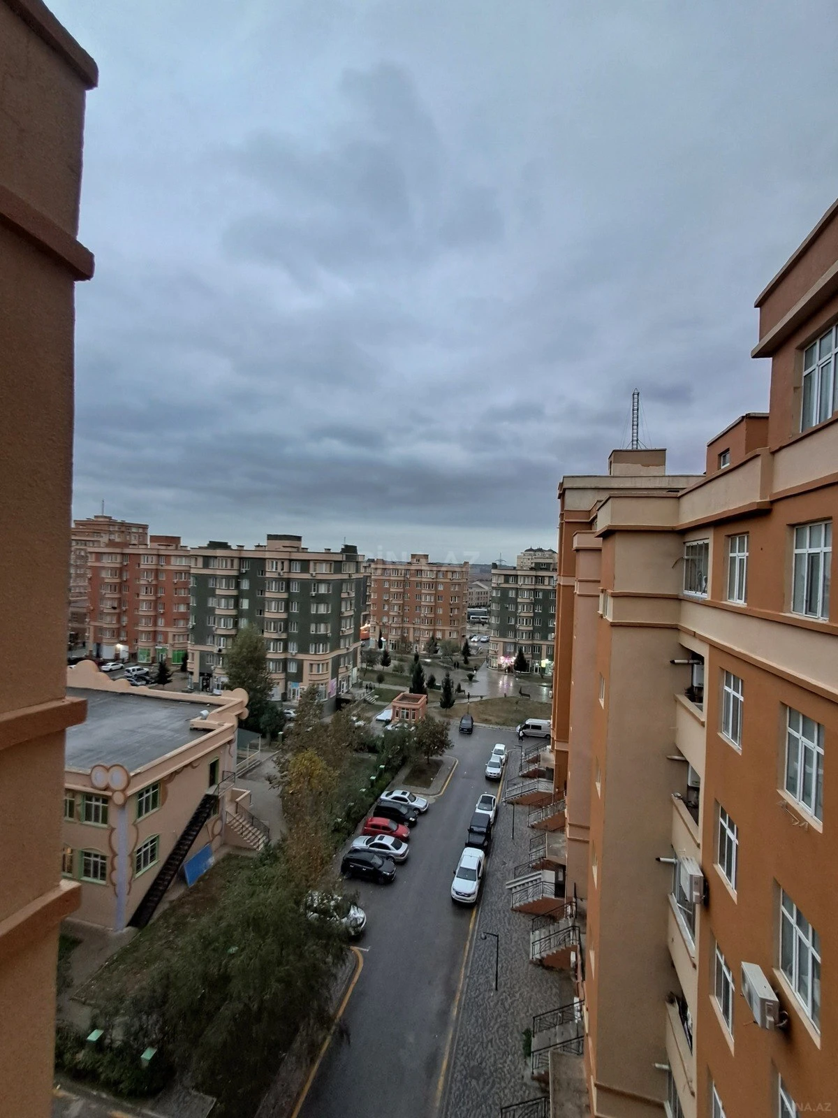 Satılır 3 otaqlı mənzil 90 m²