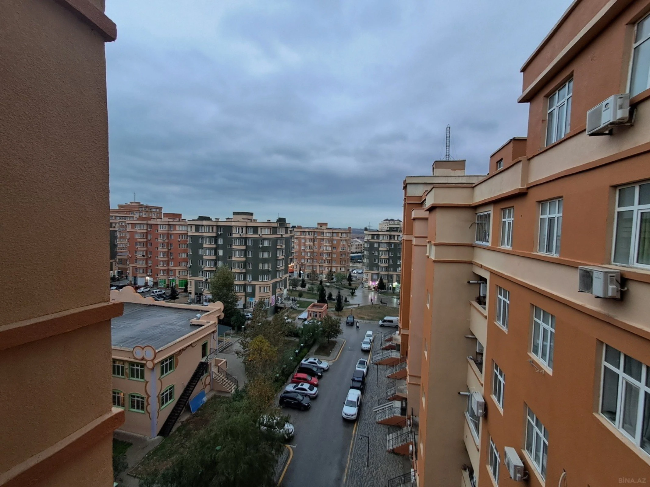 Satılır 3 otaqlı mənzil 90 m²