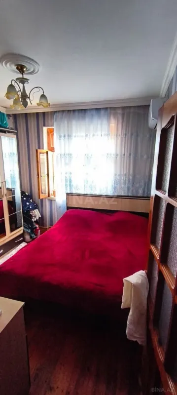 Satılır 5 otaqlı mənzil 100 m²