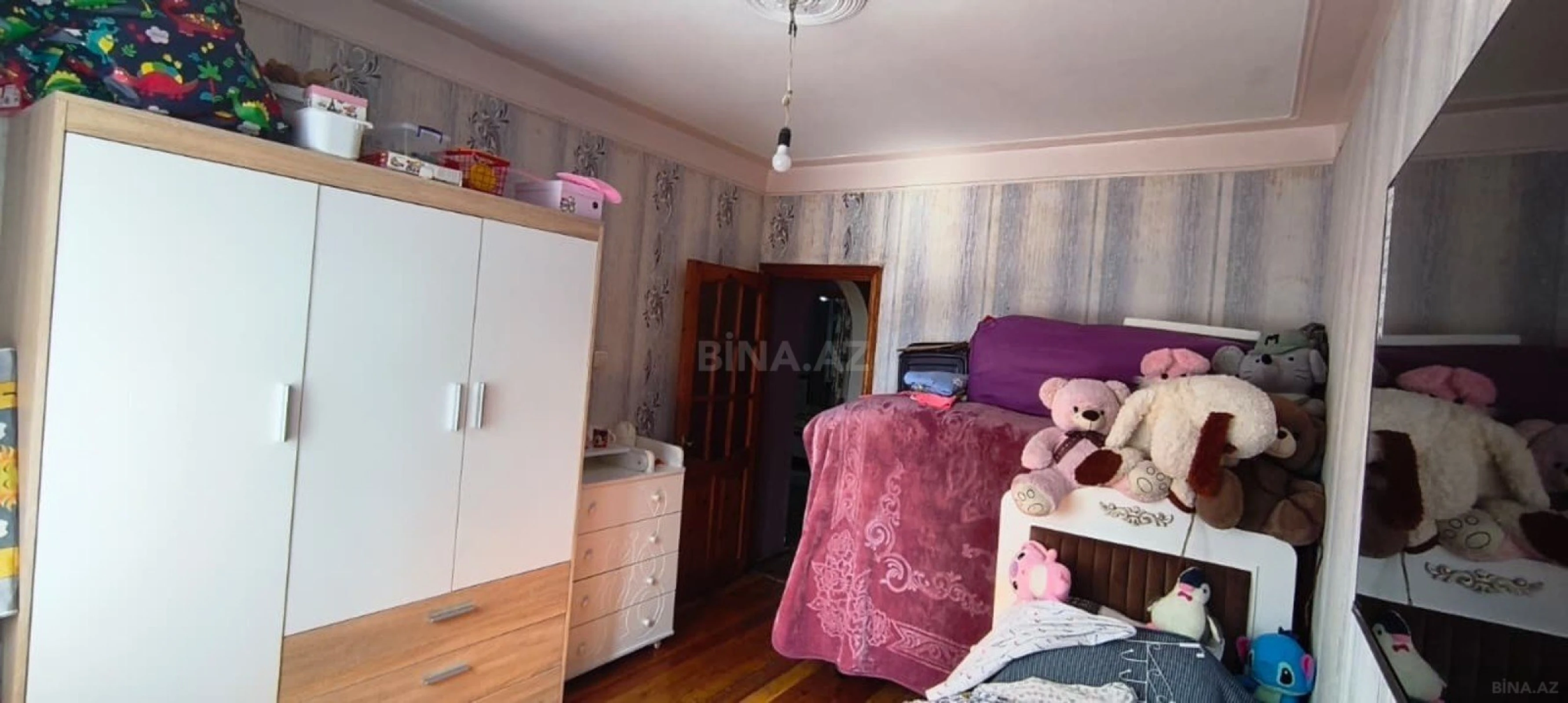 Satılır 5 otaqlı mənzil 100 m²
