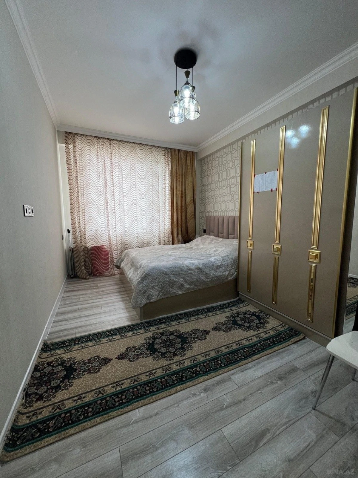Satılır 3 otaqlı mənzil 105 m²