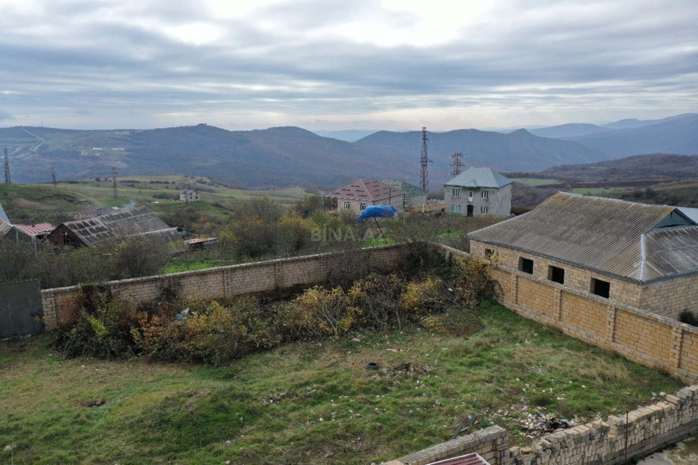 Satılır torpaq sahəsi 6 m²