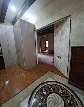 Satılır 3 otaqlı mənzil 125 m²