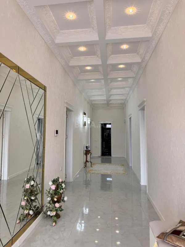 Satılır 4 otaqlı həyət evi 205 m²