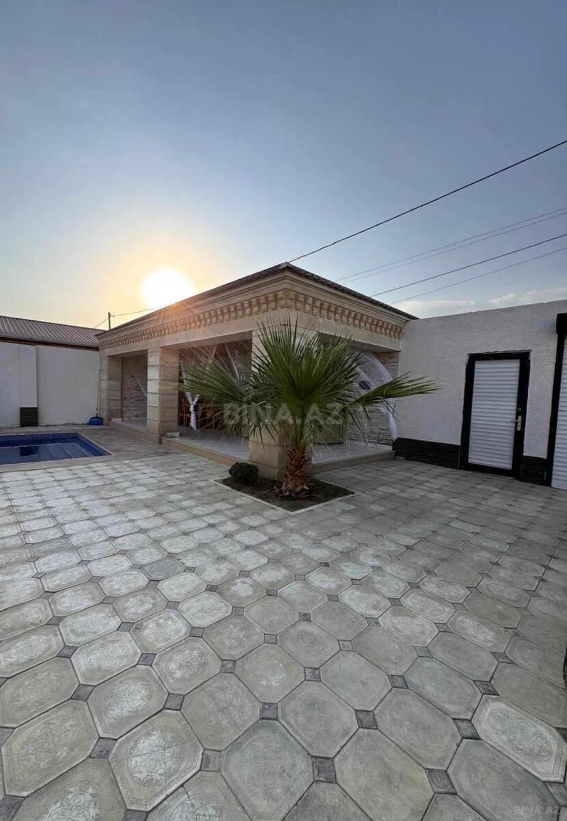 Satılır 4 otaqlı həyət evi 205 m²