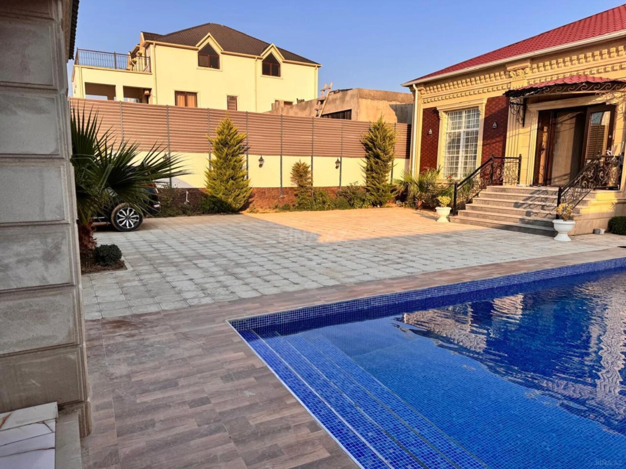 Satılır 4 otaqlı həyət evi 205 m²