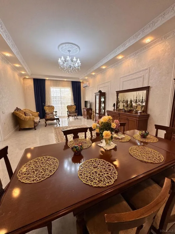 Satılır 4 otaqlı həyət evi 205 m²