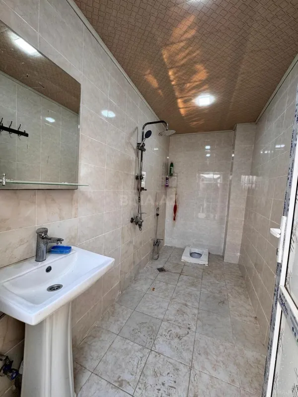 Satılır 4 otaqlı həyət evi 205 m²