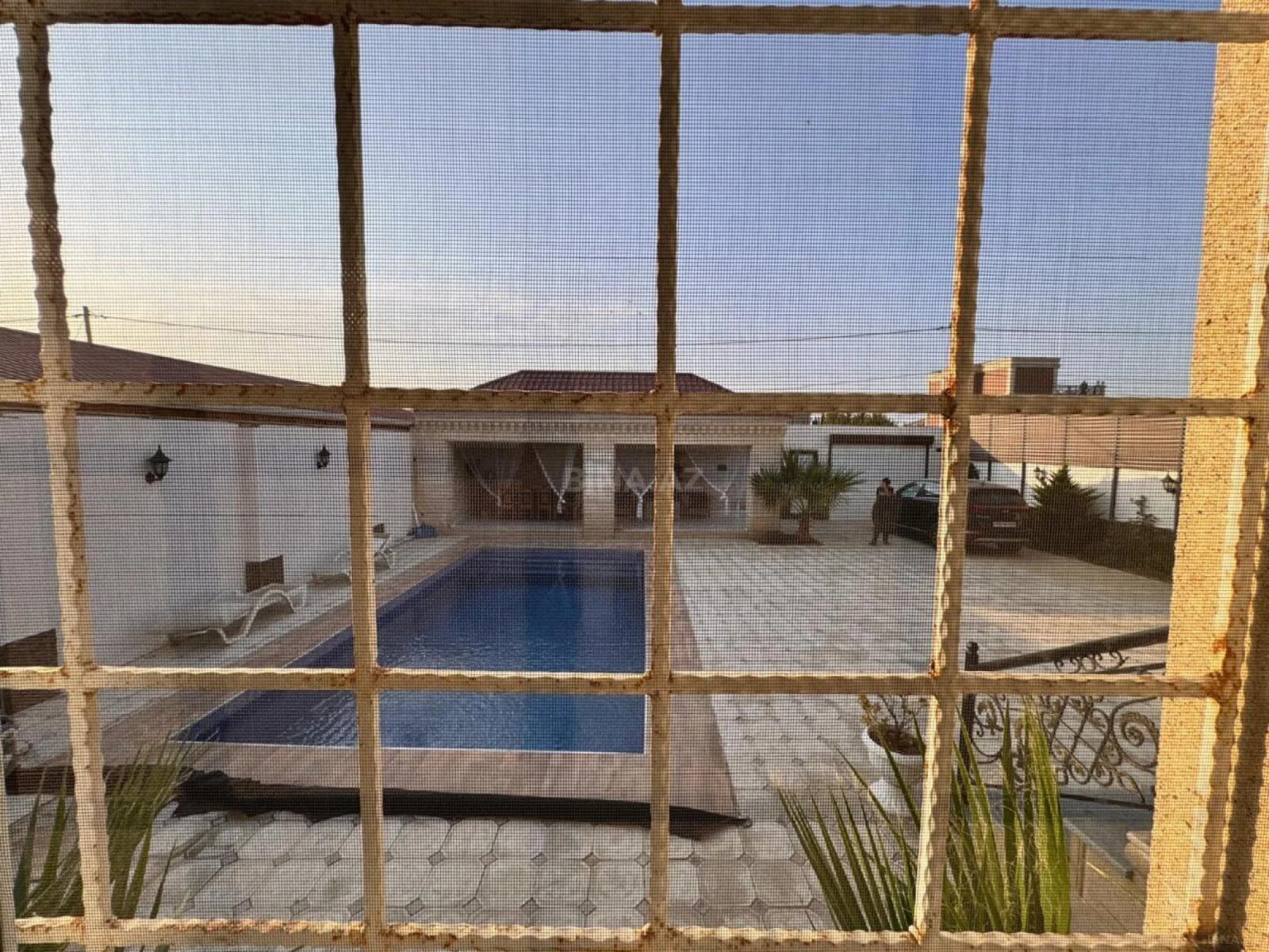 Satılır 4 otaqlı həyət evi 205 m²