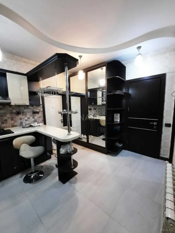 Satılır 2 otaqlı mənzil 65 m²