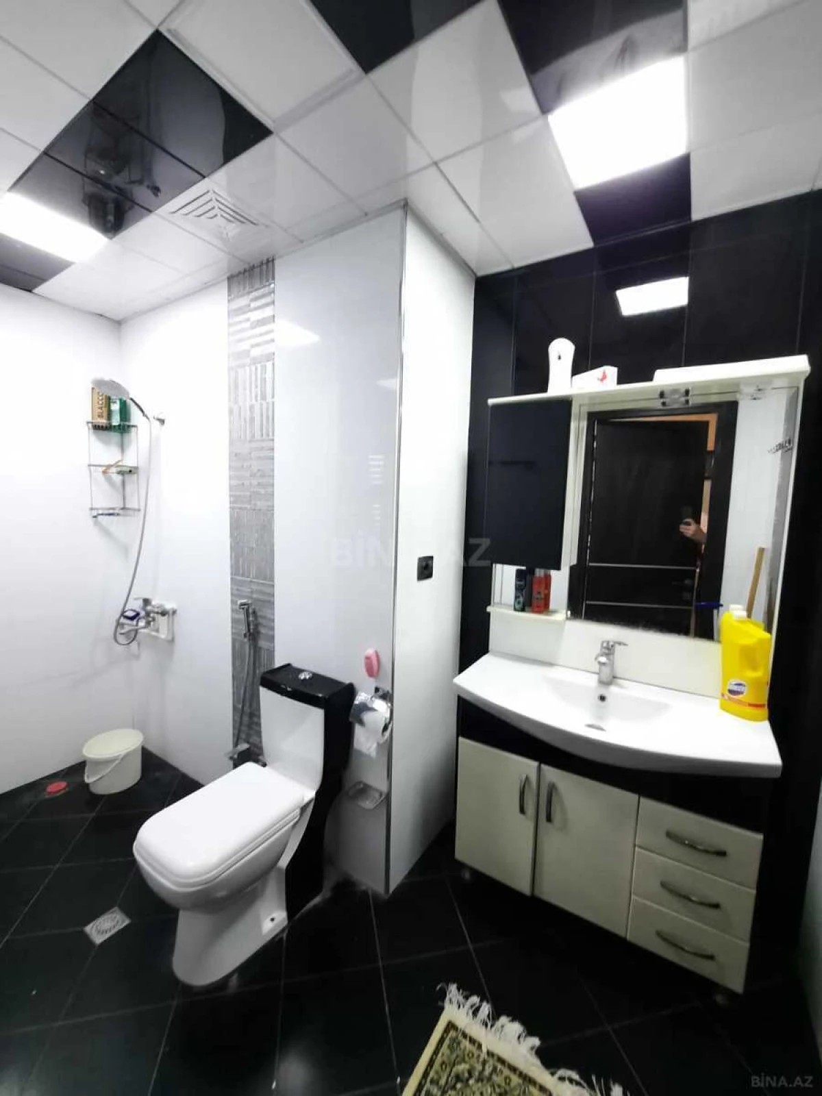 Satılır 2 otaqlı mənzil 65 m²