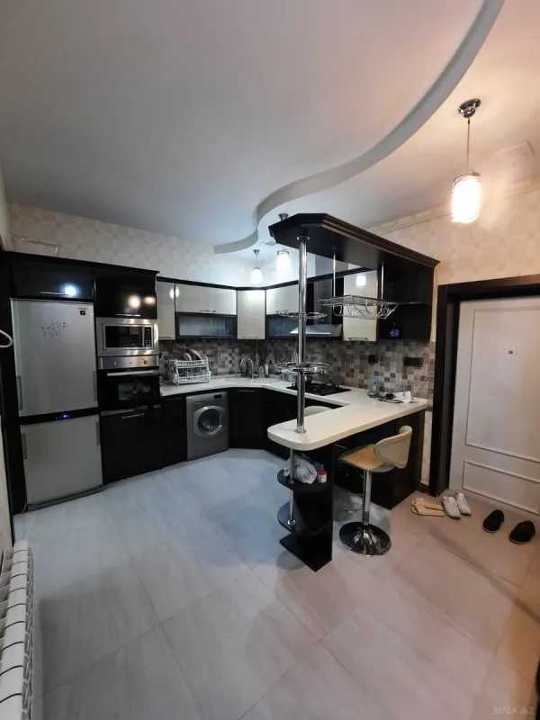 Satılır 2 otaqlı mənzil 65 m²