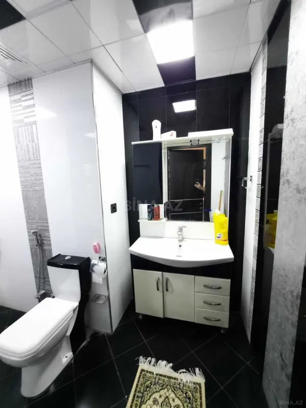 Satılır 2 otaqlı mənzil 65 m²