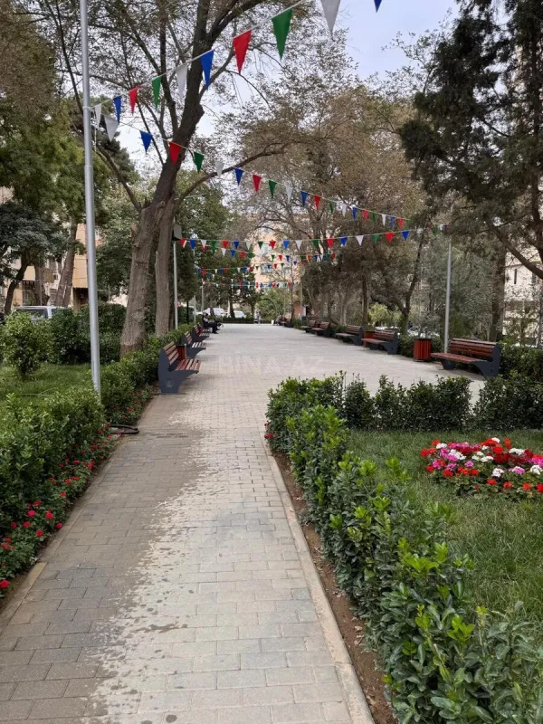 Satılır 2 otaqlı mənzil 65 m²