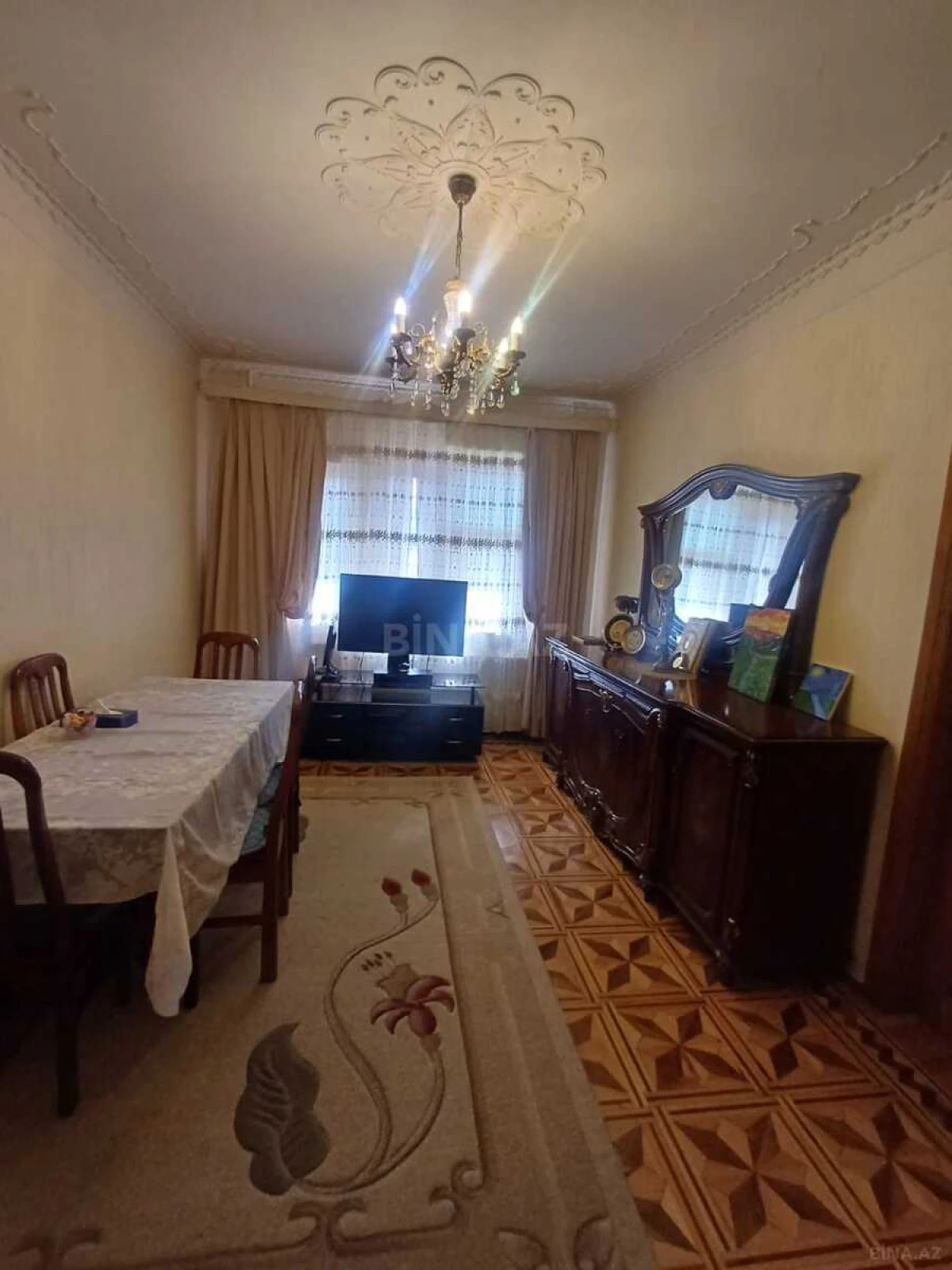 Satılır 5 otaqlı mənzil 115 m²