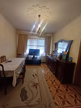 Satılır 5 otaqlı mənzil 115 m²