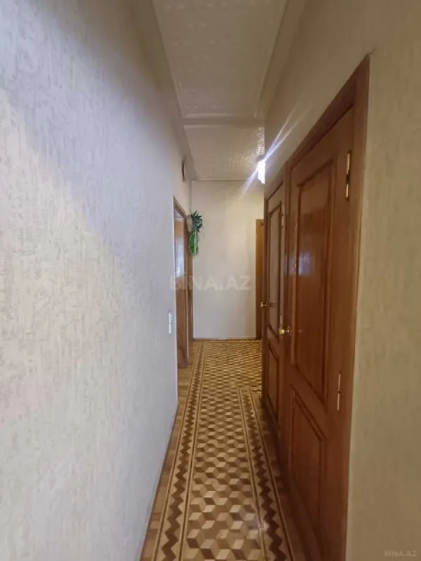 Satılır 5 otaqlı mənzil 115 m²