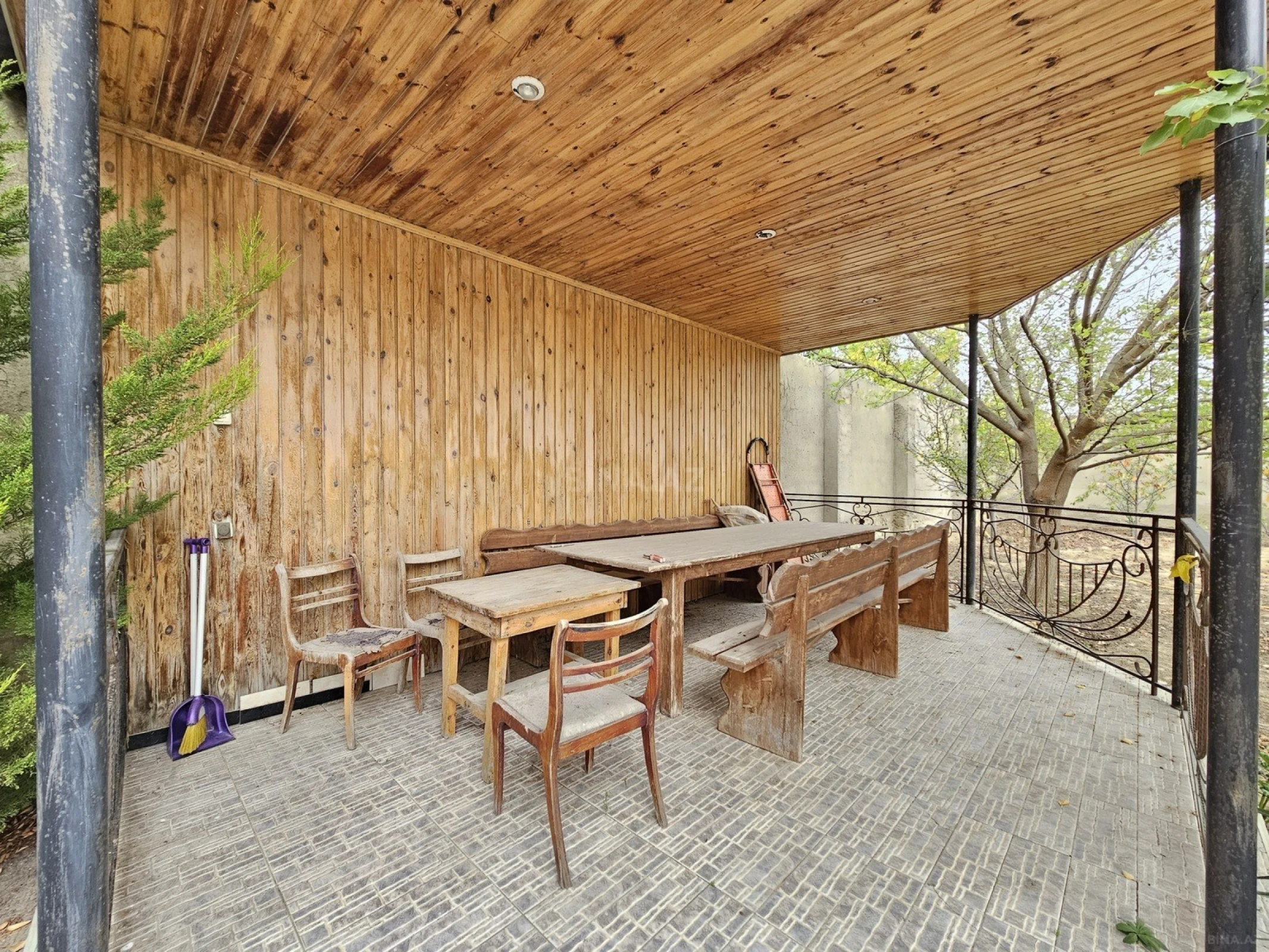 Satılır 5 otaqlı həyət evi 190 m²