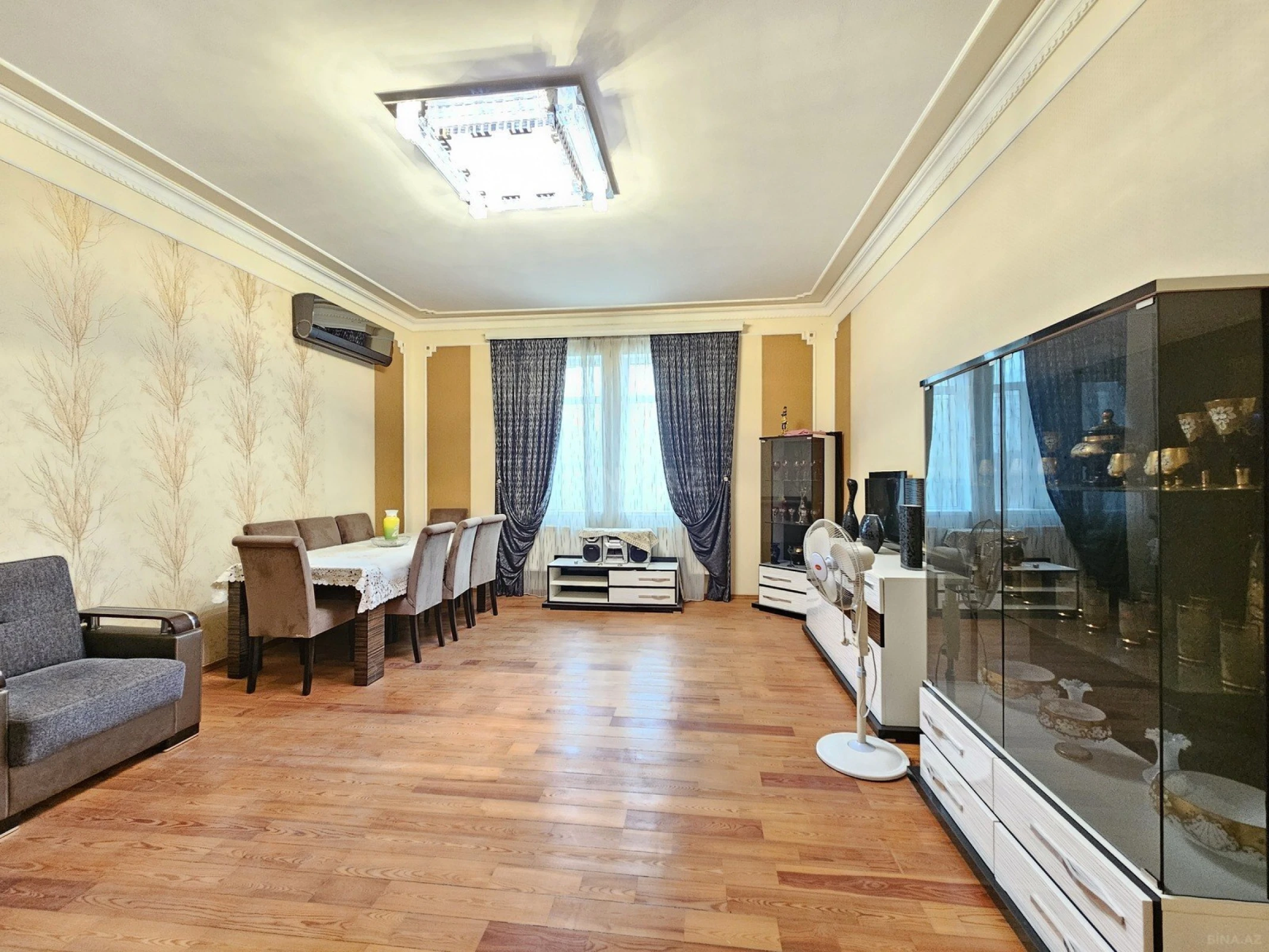 Satılır 5 otaqlı həyət evi 190 m²