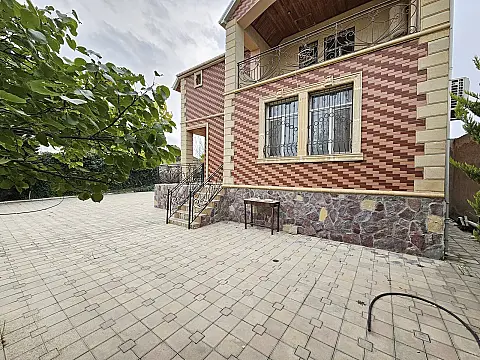 Satılır 5 otaqlı həyət evi 190 m²