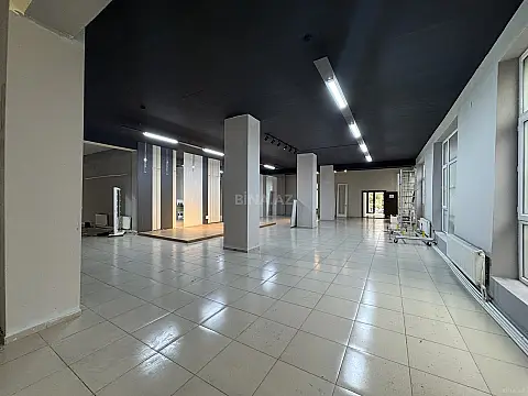 Kirayə verilir obyekt 600 m²