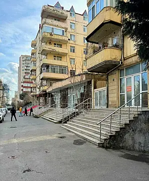 Kirayə verilir obyekt 600 m² — Bakı, Xətai 600.00 m²
