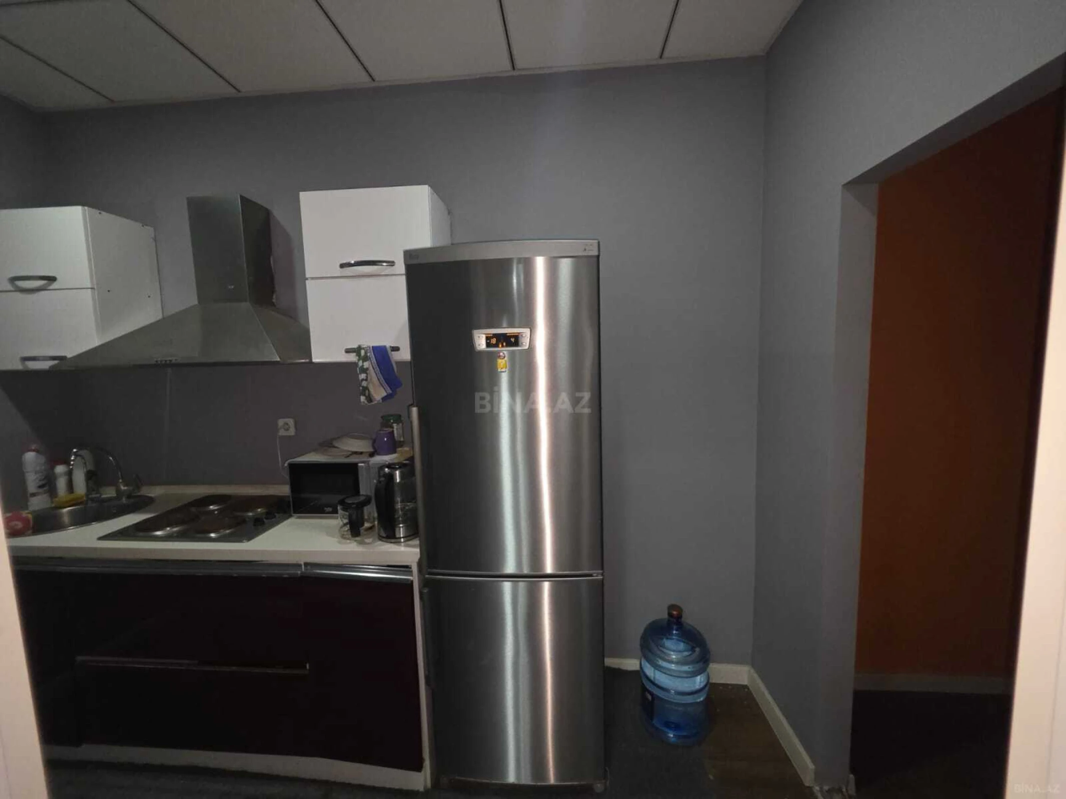 Kirayə verilir 4 otaqlı ofis 180 m²