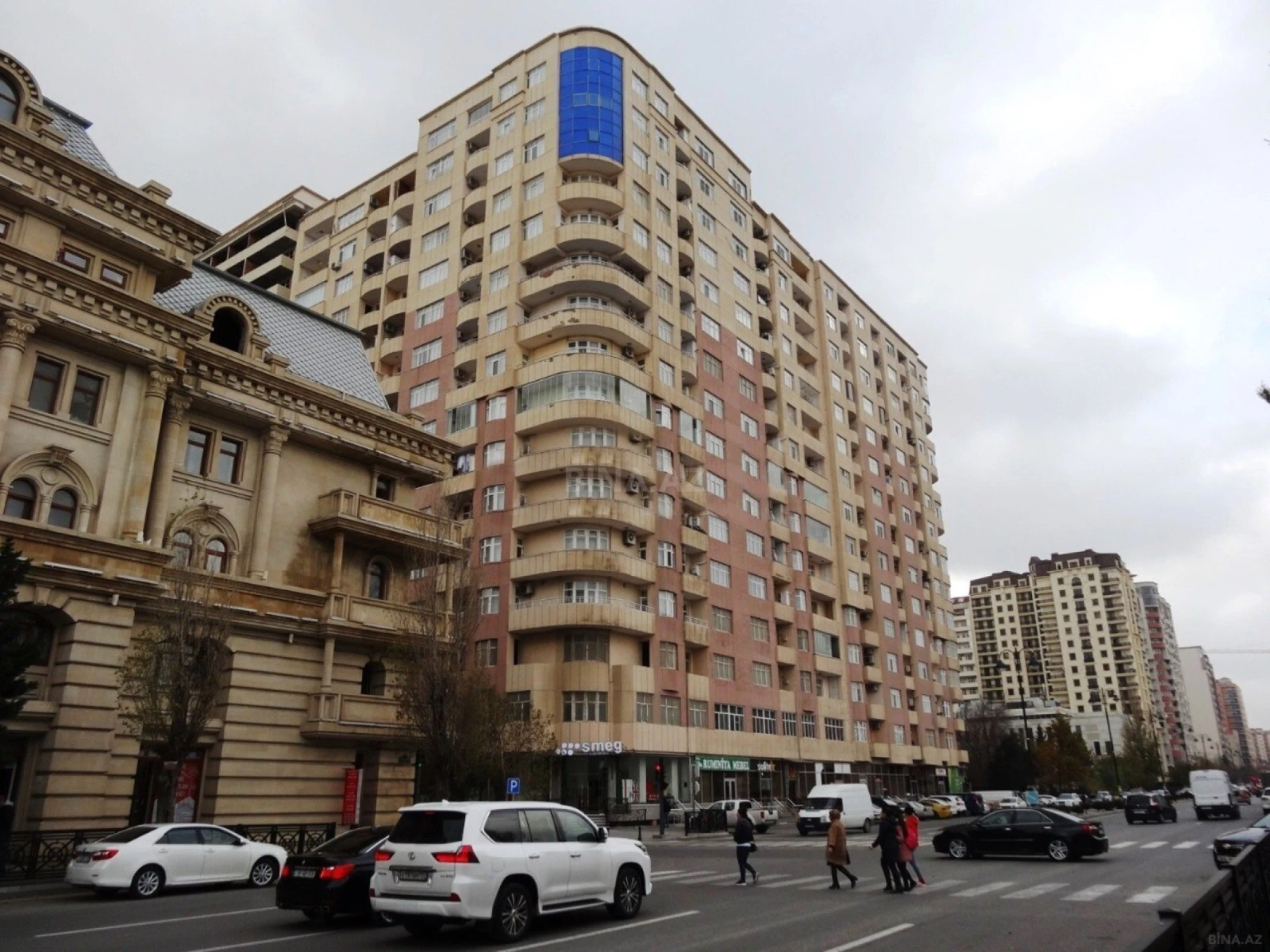 Satılır 3 otaqlı mənzil 120 m²