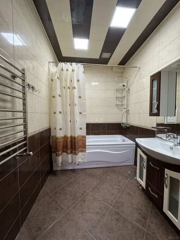 Satılır 3 otaqlı mənzil 95 m²