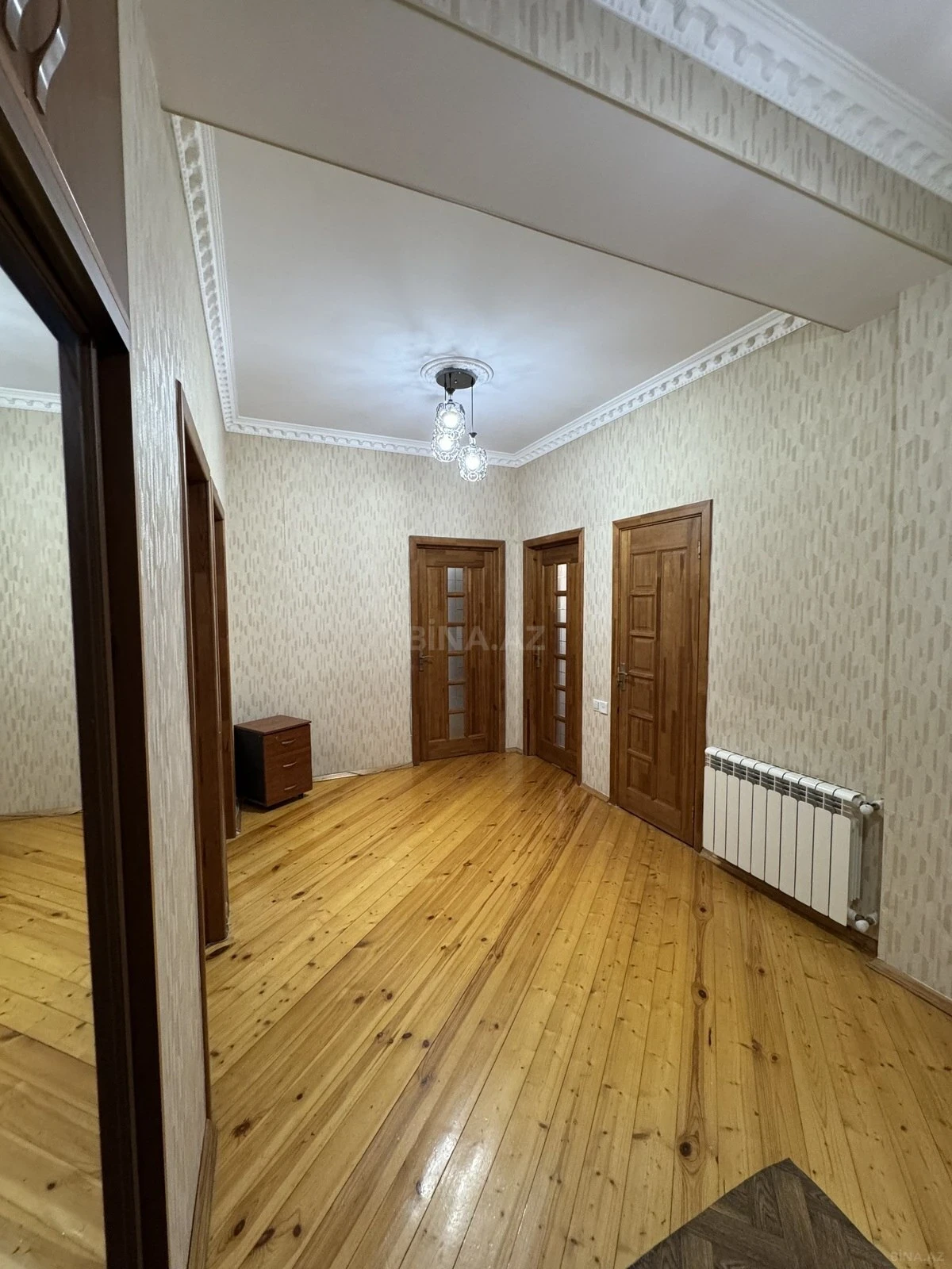 Satılır 3 otaqlı mənzil 95 m²