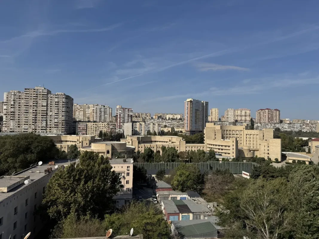 Satılır 3 otaqlı mənzil 95 m²