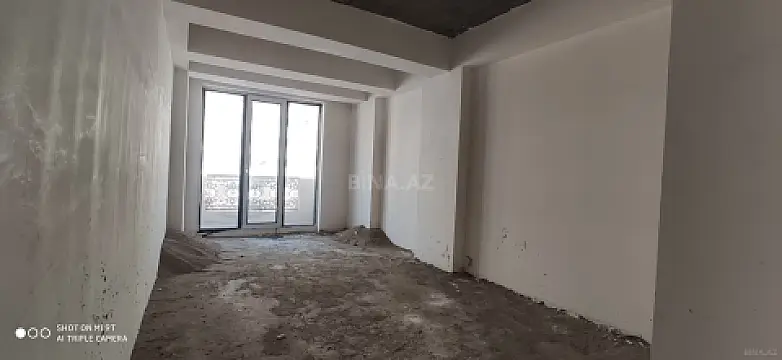 Satılır 3 otaqlı mənzil 121 m²
