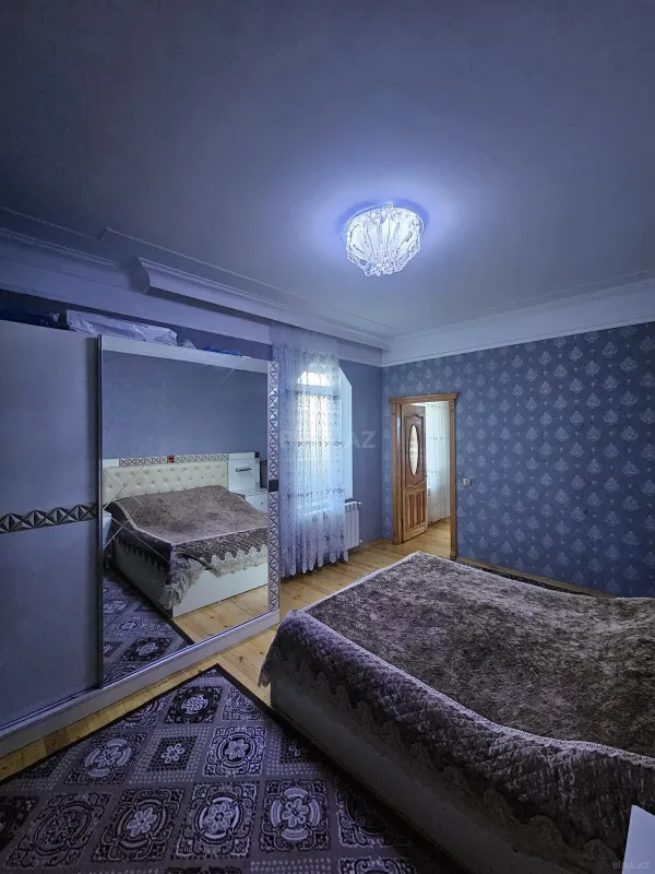 Satılır 6 otaqlı həyət evi 254.8 m²